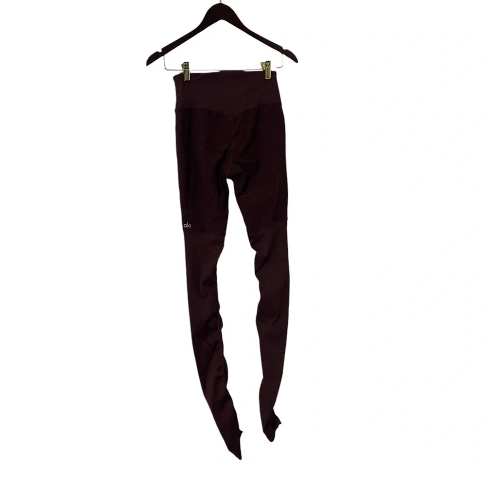ALO YOGA Goddess Ribbed Ruched Maroon Burgundy Contrast Leggings
